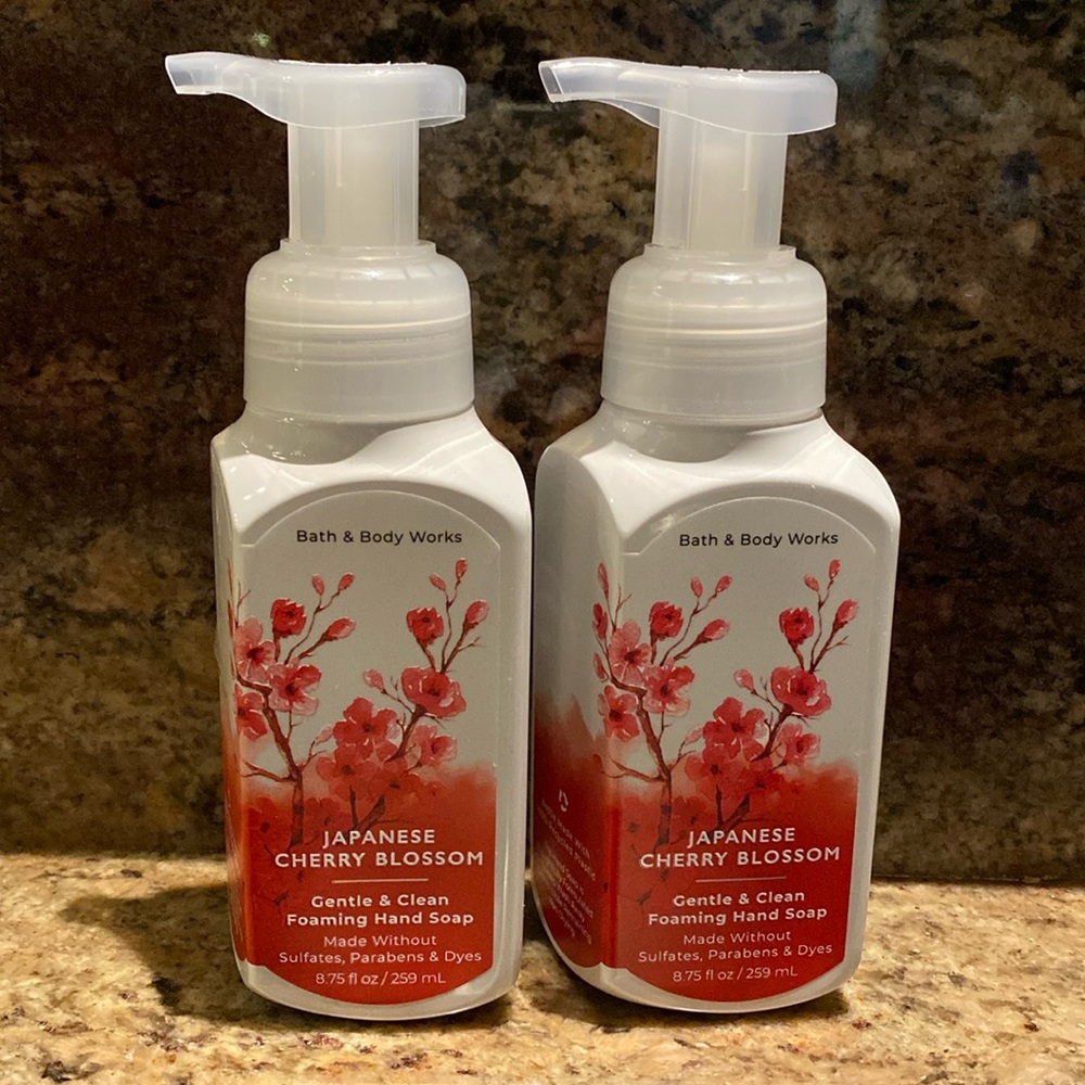 🍒2-“JAPANESE CHERRY BLOSSOM” B&BW 8.75 fl oz, Gentle+Clean Foaming Hand Soap NWT